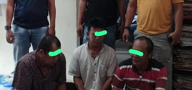 Asyik Main Judi Tiga Pria Ditahan Polisi