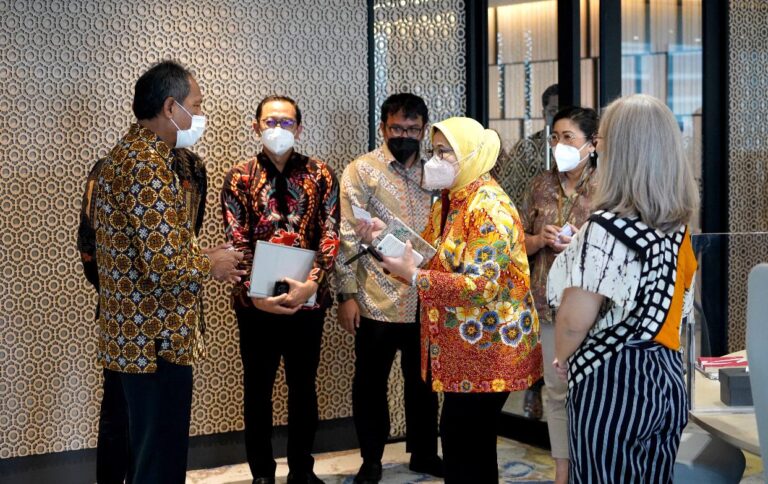 Dorong Peningkatan Ekspor Nasional, LPEI Gandeng LDKPI