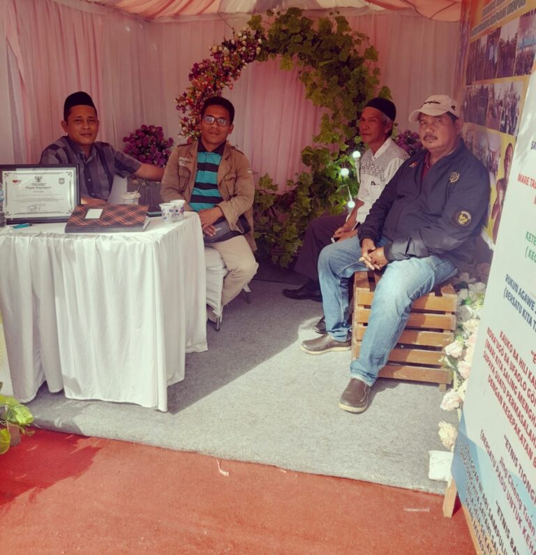 Stand Kesbangpol Kedatangan Wartawan