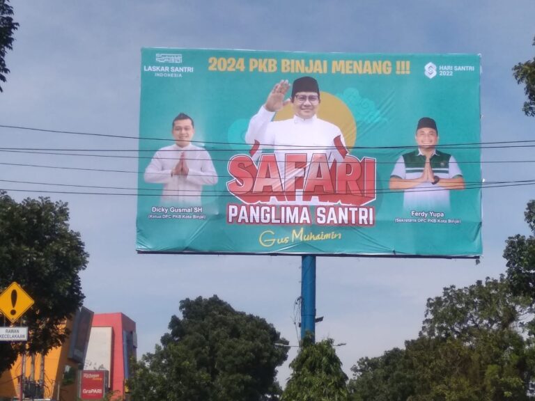 Baliho Gus Muhaimin Jadi Perhatian Warga Binjai