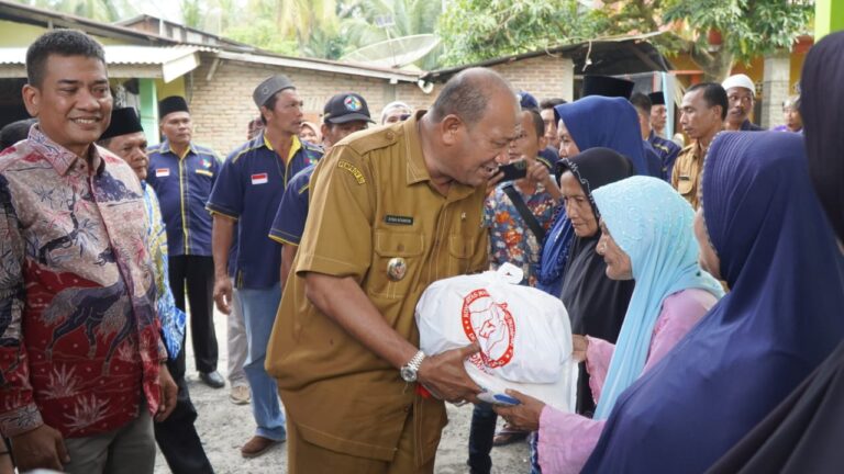 Peringati Hari Lahir KOMPAK Kedua, Afandin Ikut Bagikan Sembako