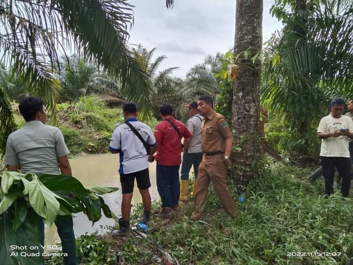 Berikut Instruksi Bupati Labura Melalui Ponsel Terkait Banjir Aek Kanopan