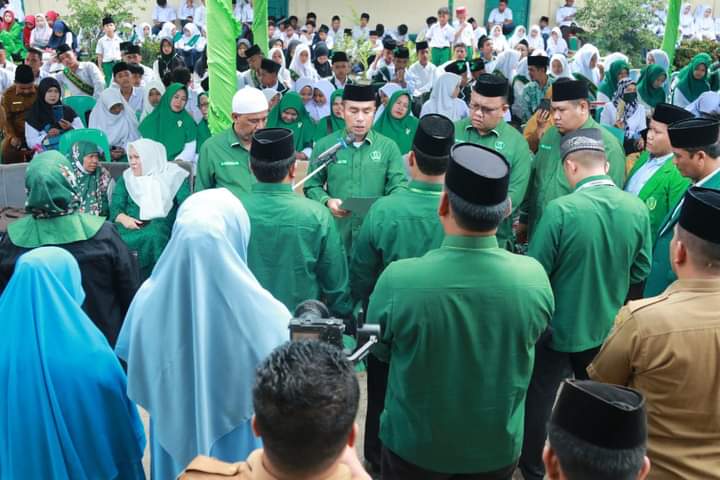 Sambut HUT Al Jam’iyatul Washliyah Ke- 92, Wabup Labura Membai’at Dewan Hakim