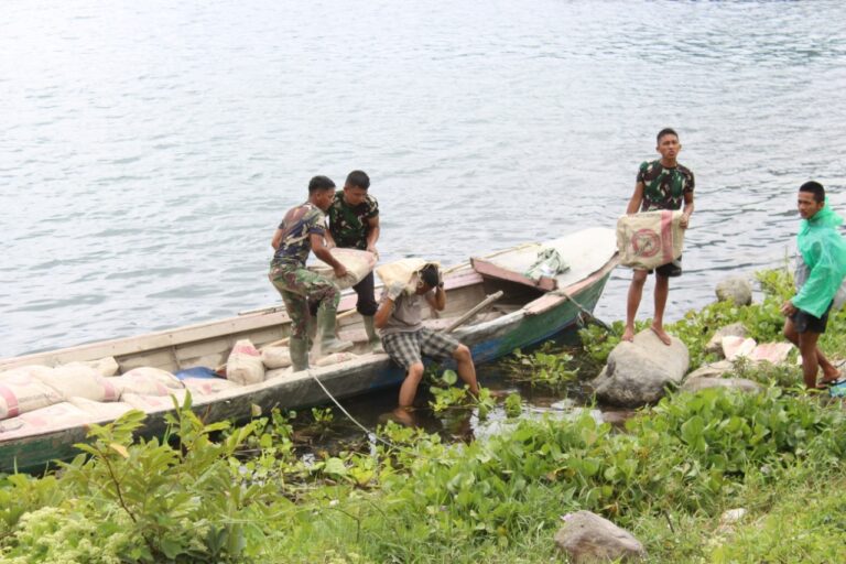 Tak Hanya Menjaga Kedaulatan NKRI, TNI Juga Terampil Sebagai Tukang Bangunan