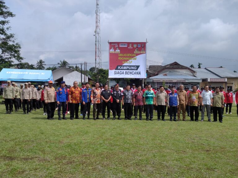 Wali Kota Binjai Kukuhkan Relawan Kampung Siaga Bencana Kecamatan Binjai Selatan