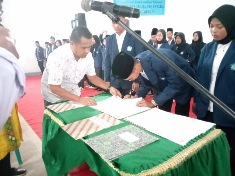 Rektor UGNP Lantik MPM dan BEM Periode 2022 -2023