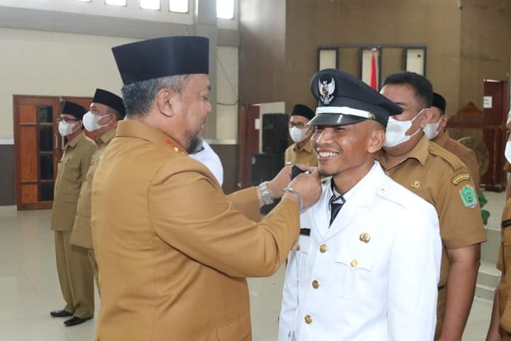Bupati Labura Lantik Pejabat Tinggi Pratama dan Pejabat Administrator Serta Pejabat Pengawas Kepala UPTD