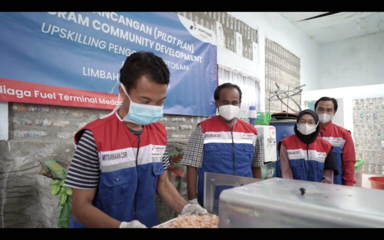 Pertamina Patra Niaga Regional Sumbagut Berhasil Raih Enam PROPER Hijau dari KLHK