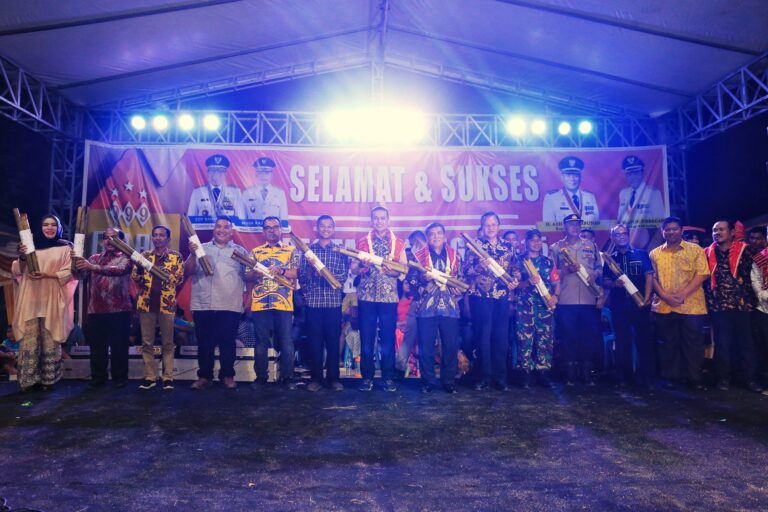Ribuan Orang Padati Pesta Lemang Biru-Biru