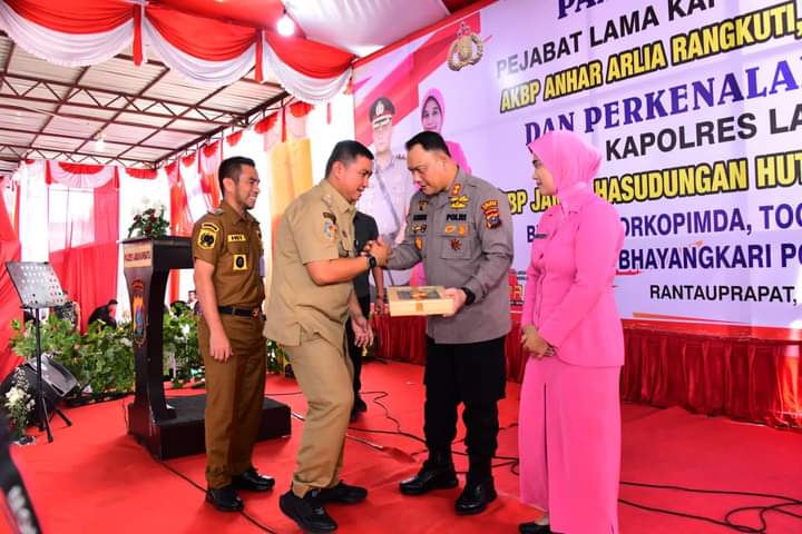 Bupati Labura Hadiri Acara Pisah Sambut Kapolres Labuhanbatu