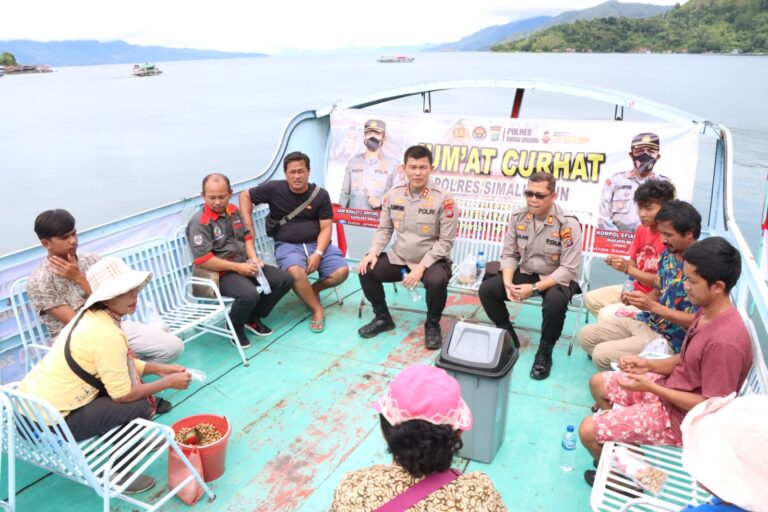 Kapolres Simalungun Tatap Muka Dengan Masyarakat Melalui Jumat Curhat