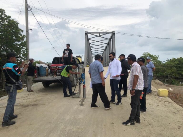 Pembangunan Jembatan Desa Pasar Rawa Selesai, Warga Kenduri Syukuran