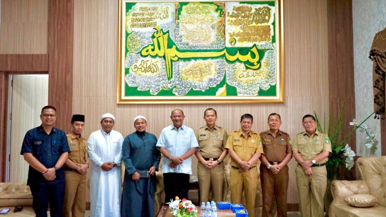 Calon Petugas Haji Langkat Sowan ke Syah Afandin