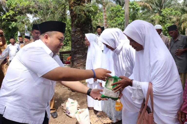 Hadiri Pengajian Akbar, Bupati Tapsel Tegaskan Tetap Ingat Dukungan Masyarakat Sangkunur