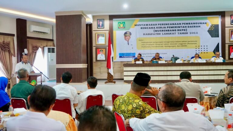 Musrenbang RKPD Langkat 2024, Syah Afandin Dipuji Deputi Sekretariat Wakil Presiden