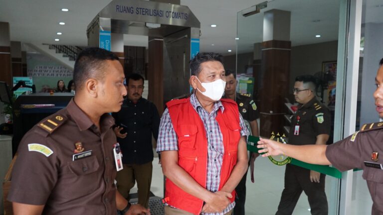 Kejati Sumut Tahan Pimpinan Bank Sumut