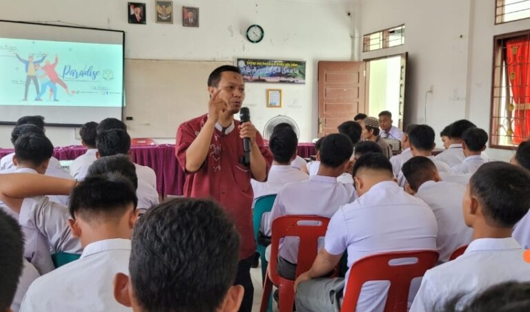 Pesantren Ramadan di Sekolah : Yang Muda Banyak Juga Meninggal