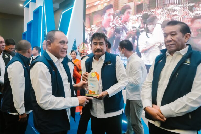 Binjai sebagai Kota “Inspiratif” Terima Piagam  Penghargaan Depdagri