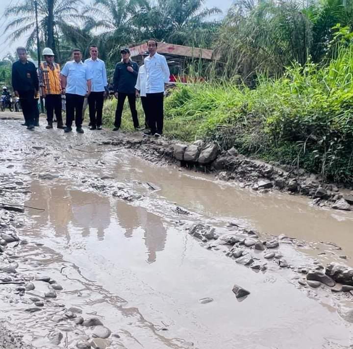 Masyarakat Kecewa, Presiden Jokowi Balik Kanan, Batal ke Kualuh Hilir dan Kualuh Ledong
