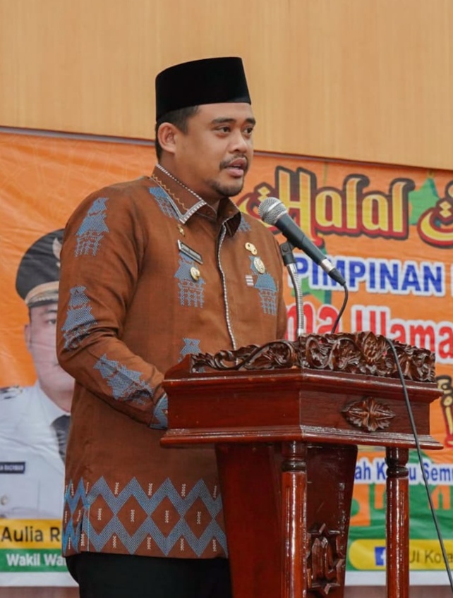 Hindari Prilaku Hedon, Wali Kota Medan Ingatkan ASN Bijak Gunakan Medsos