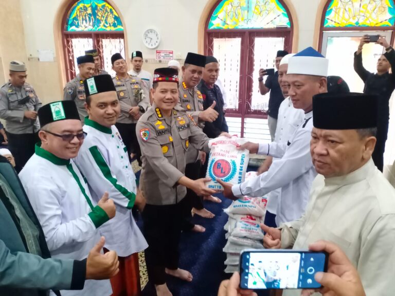 Polda Sumut Jumat Curhat di Mesjid Baiturrahman