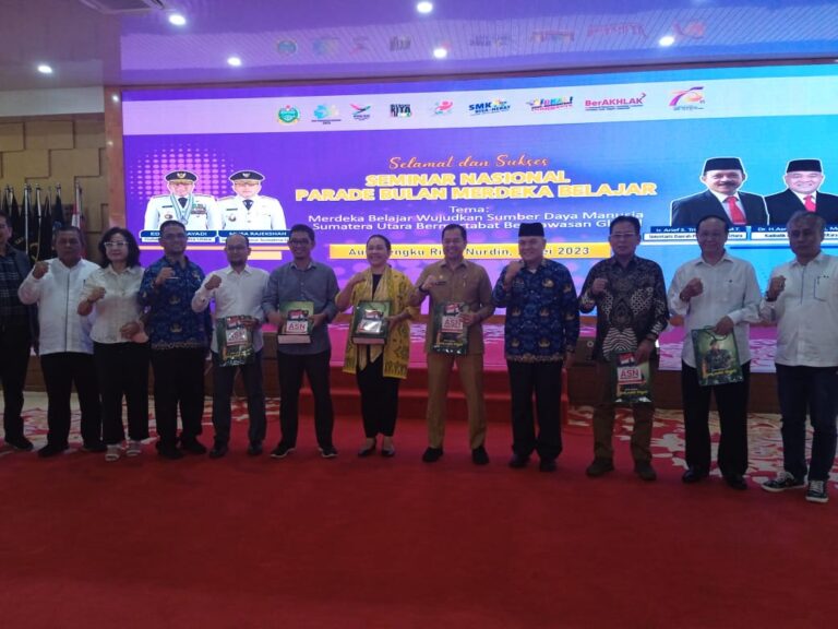 Pakar Pendidikan Motivasi Guru di Seminar Hardiknas Disdiksu