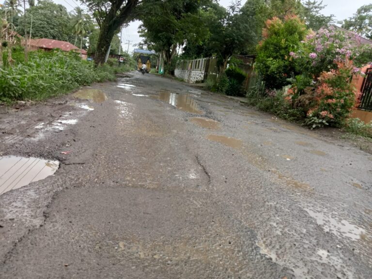 Pak Wali Masih ada Jalan Yang Rusak di Sidempuan