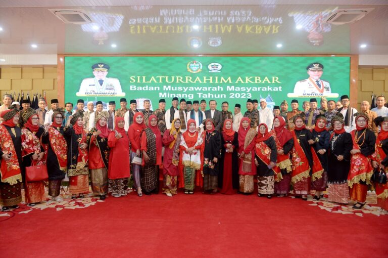 Silaturahmi Akbar Masyarakat Minang Terapkan Kearifan Lokal di Daerah Perantauan