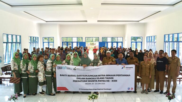 Peduli Sesama, Persatuan Wanita Patra Regional Sumbagut Gelar Bakti Sosial