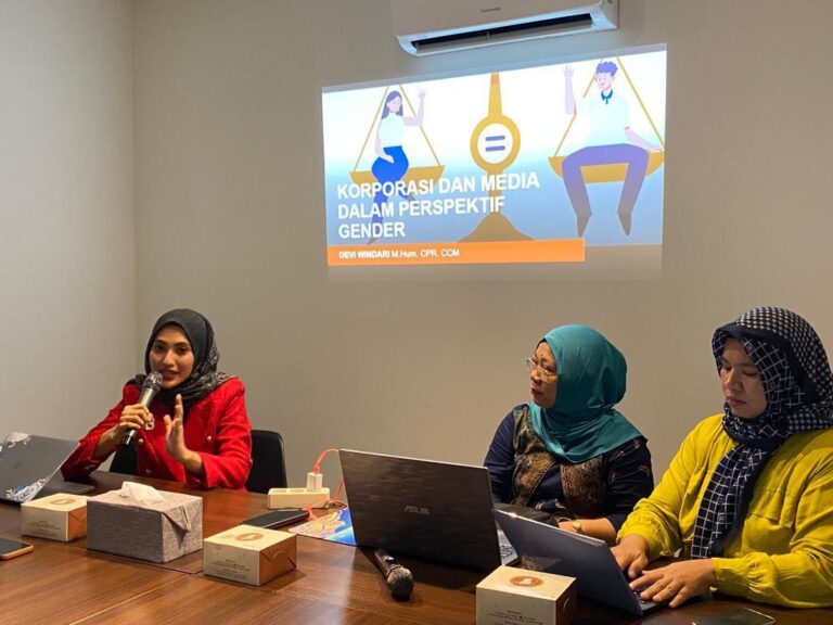 Di Korporasi, Perempuan Bisa Sangat Partisipatif, Bisa Sangat Diskriminatif