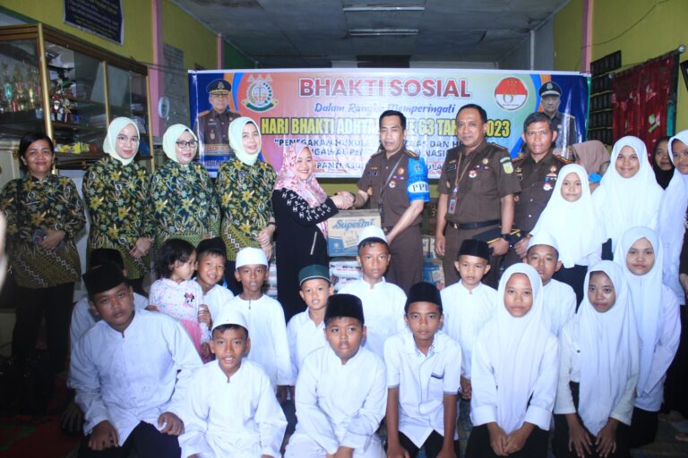 Meriahkan HBA – HUT IAD, Kejati Sumut Gelar Bakti Sosial