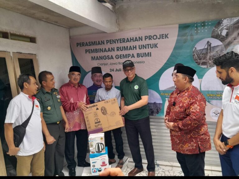 Rumah Korban Gempa Cianjur Jabar Bantuan Jamiyah Singapore, DMDI dan ISFA Diresmikan