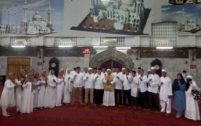 Zikir dan Tausyiah 1 Muharram 1445 H Disdiksu Sprit Bagi Peserta Didik 