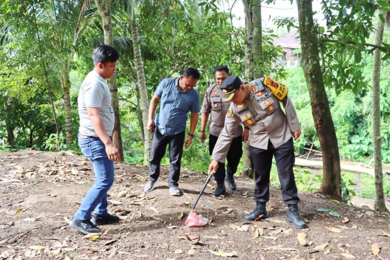 AKBP Dudung Setyawan dengan Anggota Gerebek Kampung Narkoba di Sidimpuan