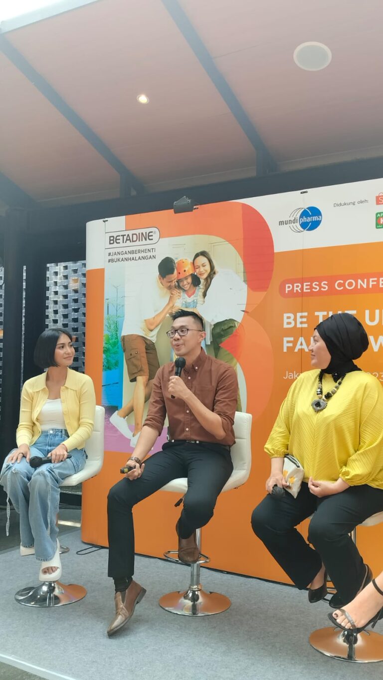 Betadine Ajak Keluarga Indonesia Jadi Unstoppable Family