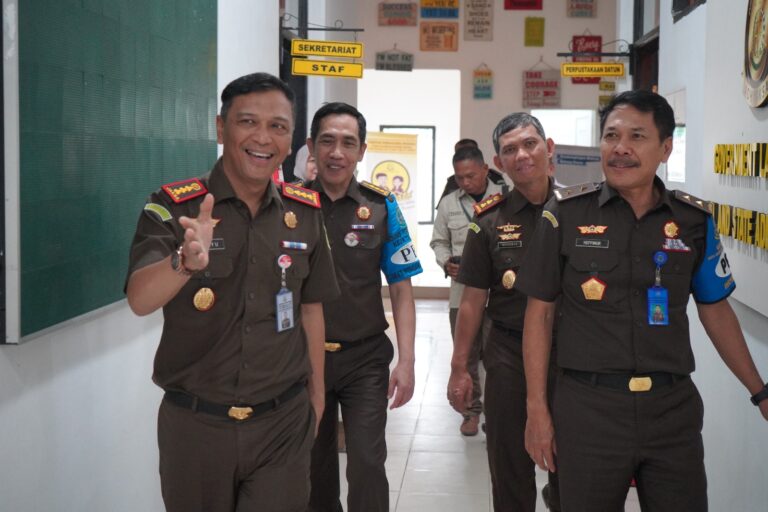 Sesjamwas Kejagung Kunker ke Kejari Medan