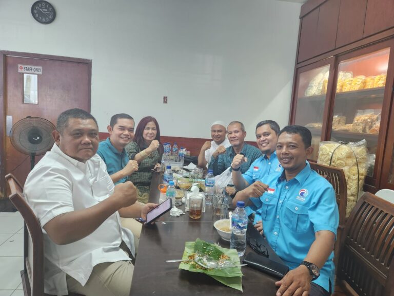 JALIN SILATURAHIM, GELORA DAN GERINDRA KOTA MEDAN SARAPAN BARENG