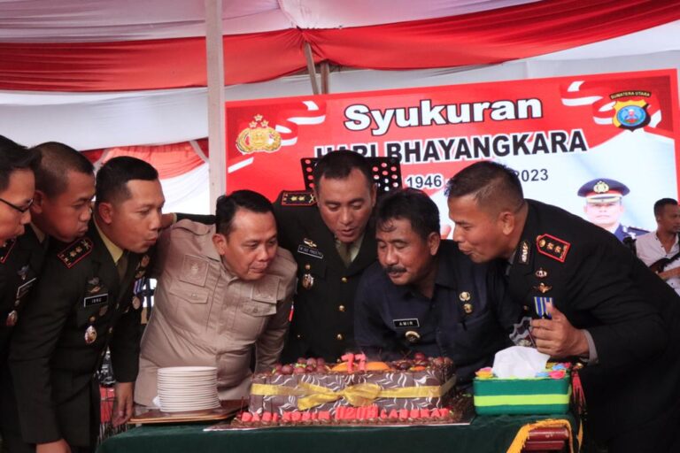 Upacara dan Syukuran Hari Bhayangkara ke 77, Wali Kota Binjai Apresiasi Jajaran Polri