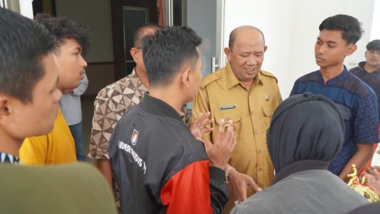 Boyong 6 Medali Emas, 2 Perak & 3 Perunggu, Tapak Suci Langkat Audiensi ke Syah Afandin