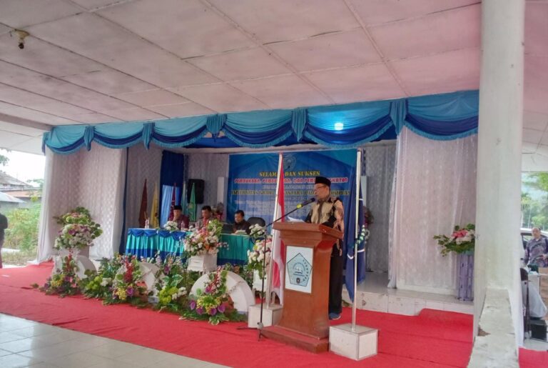 Pesan Dolly Kepada Mahasiswa UGNP : Kawan- Kawan Harus Mengetahui Apa itu KKL