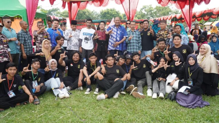 Hadiri Pesta Rakyat, Syah Afandin Didoakan RKA & Masyarakat Hinai Kembali Pimpin Langkat
