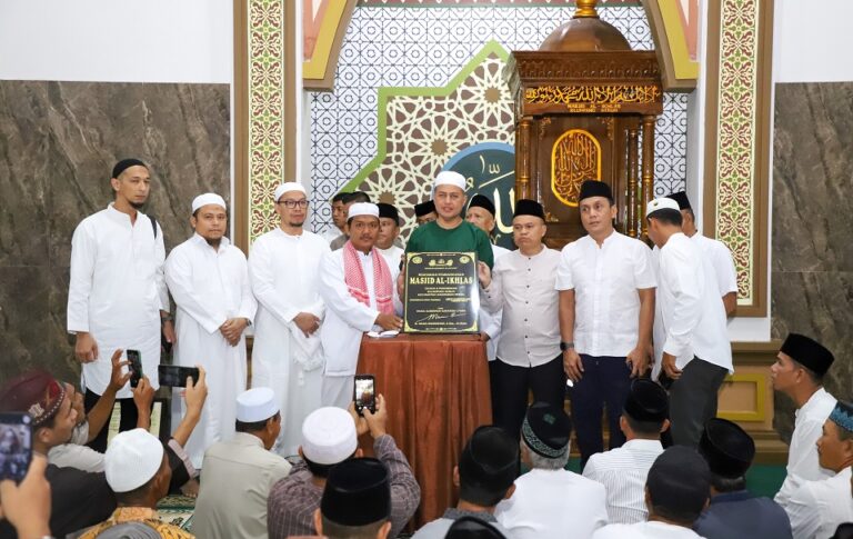 Musa Rajekshah Apresiasi Warga Hamparan Perak Antusias Subuh Berjemaah