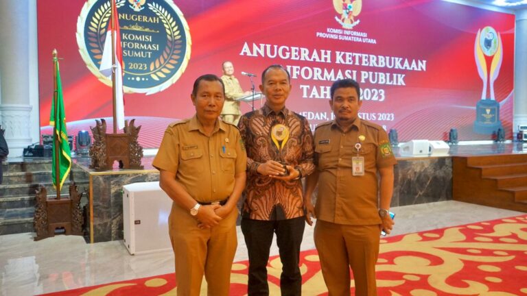 Langkat Dianugerahi “Kabupaten Informatif” Oleh Komisi Informasi Sumut