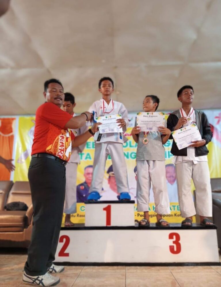 Anak Paujul Ajim Raih Juara Piala Karate Wali Kota, Ini Katanya