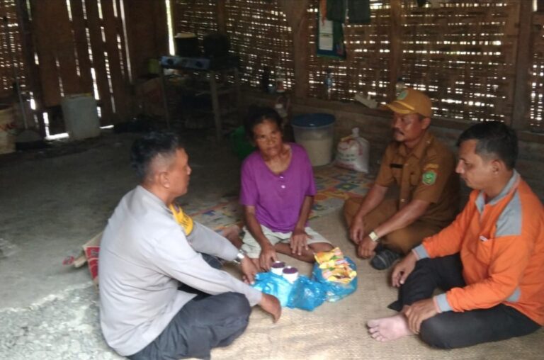 Jalin Kedekatan Polisi dengan Masyarakat, Bhabinkamtibmas Polsek Kualuh Hilir Sambangi ke Desa