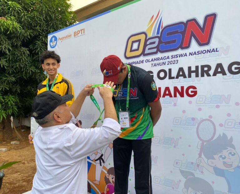 Anak Sei Rampah Pratama Amni Syahnanda Berhasil Juara Nasional Renang Olimpiade SMK