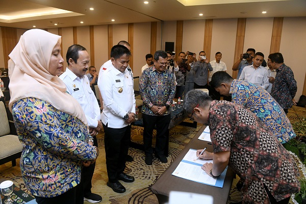Pembangunan Stadion PON di Desa Sena Resmi Dimulai