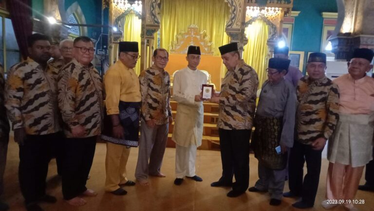 Silaturrahmi Kebhinekaan ke Istana Maimun, Forkala Disambut Hangat Sultan Deli XIV