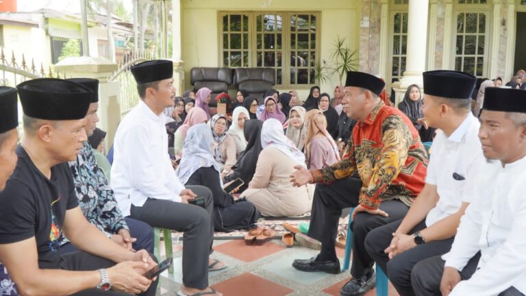 Syah Afandin Bertakziah di Kediaman Almarhum Bribda M.Fahrel Kinandung