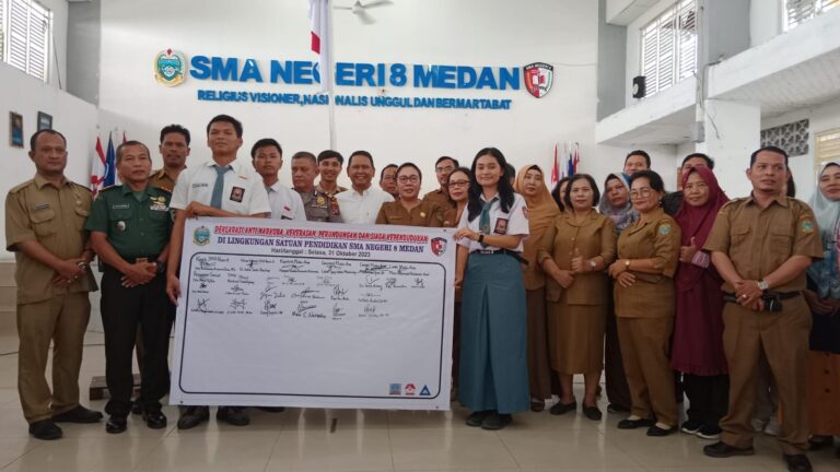 Disdik Sumut Apresiasi SMAN 8 Medan Deklrasi Sekolah Bersinar, Kekerasan, Perundungan dan SSK